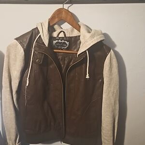 Sz: L Faux leather hoodie